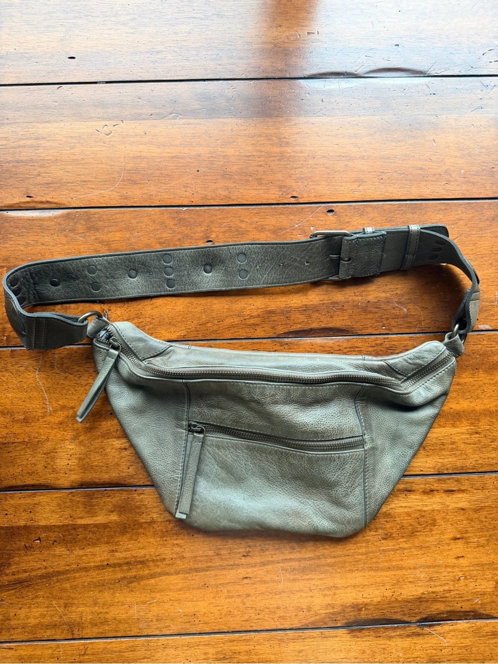 Free People Wilder Embellished Leather Sling Bag Crossbody Frozen Earth - Picture 11 of 14